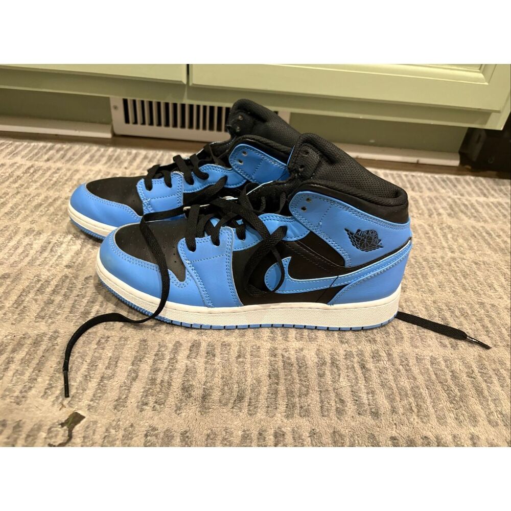 Nike Air Jordan 1 Mid GS Basketball Shoes Blue Black Youth Big Kids Size 7Y - Picture 2 of 10